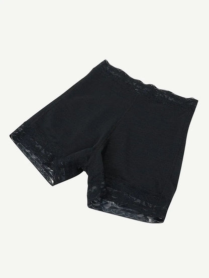 Braguita de encaje de talle alto realza glúteos . Moldea curvas.