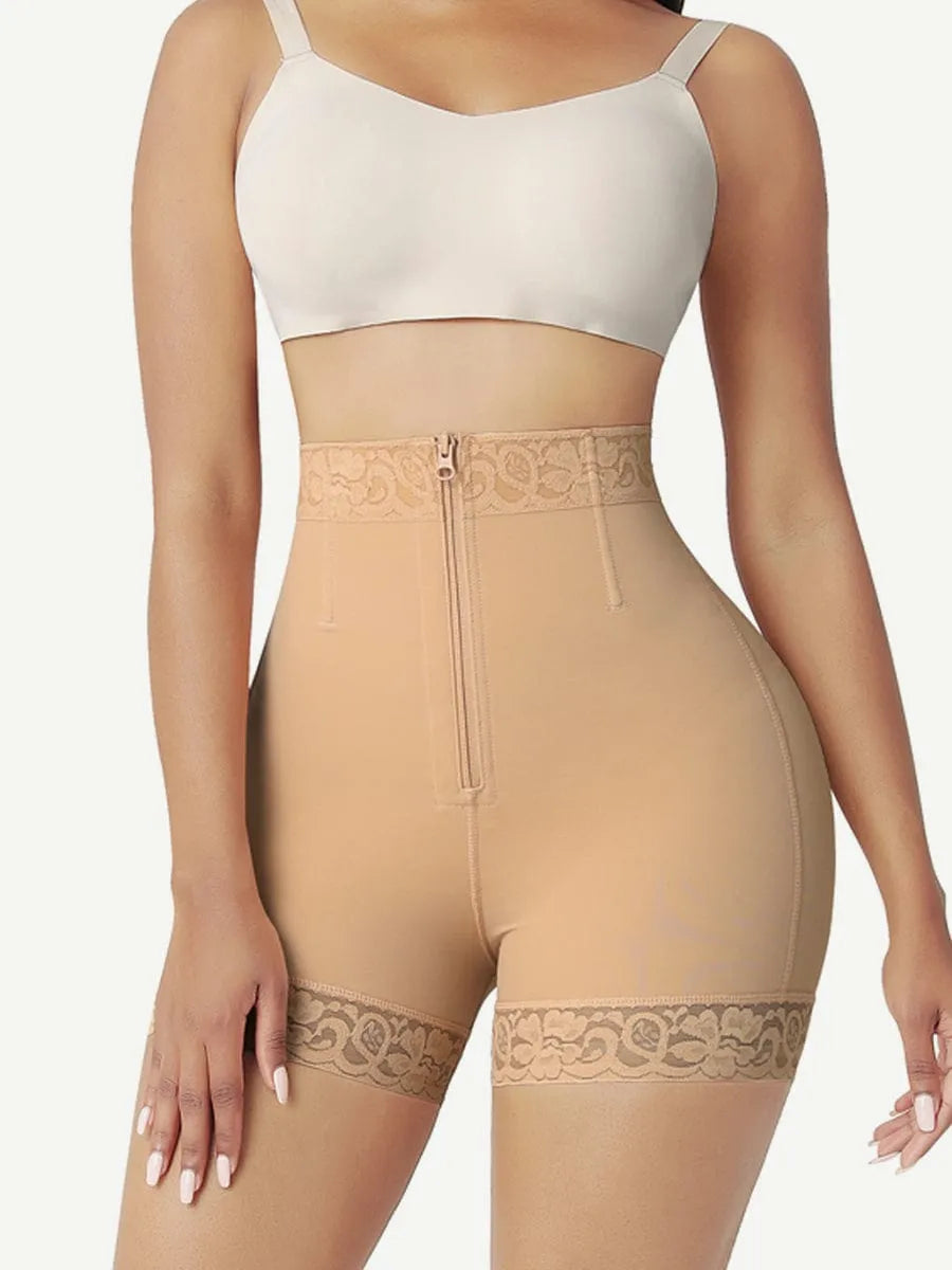 Shorts levanta glúteos con cremallera frontal, cintura alta, que realzan las curvas